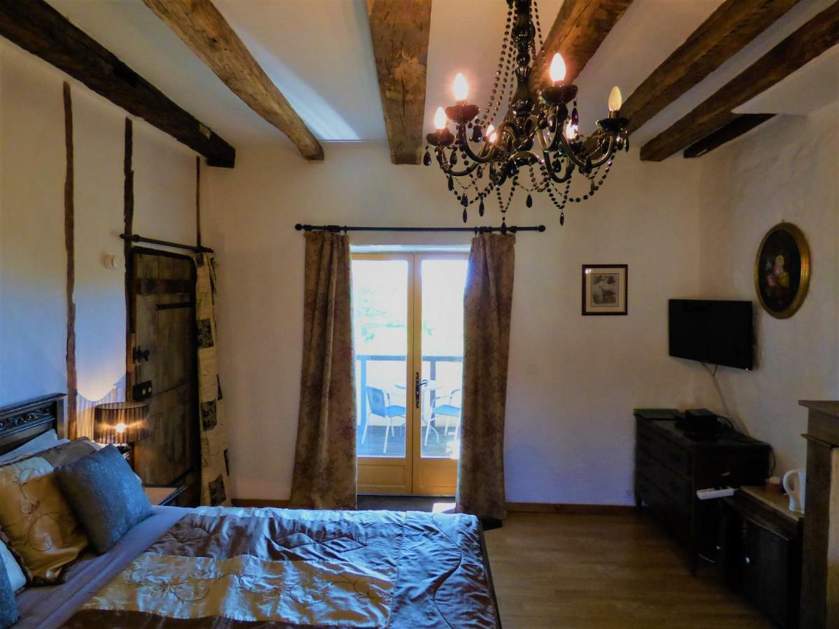 L'Ancien Presbytere Chambres D'Hote Ou Gite Le Dorat Екстер'єр фото